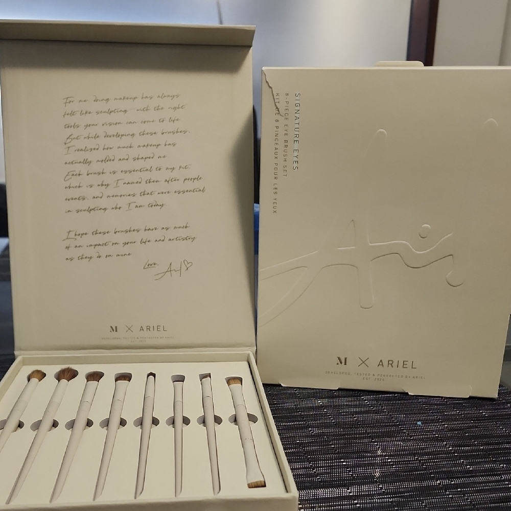 Morphe x Ariel Signature Eye Set - Cream and Brown
